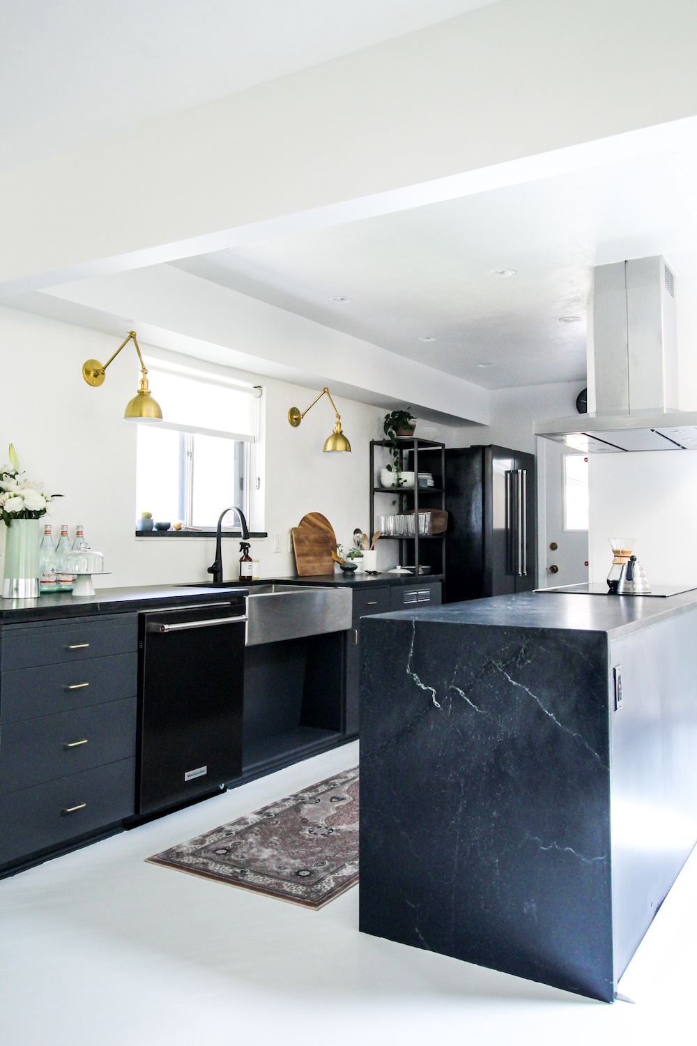 kirsten-grove-simply-grove-soapstone-counters