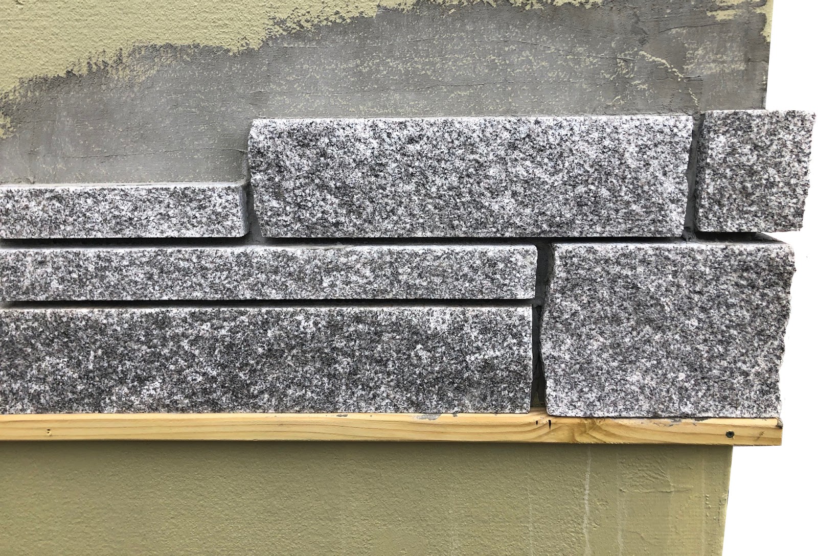 Swenson Granite Works Debuts Woodbury Gray Granite Thin Veneer with the Homebuilders Association of Western Massachusetts Association-3