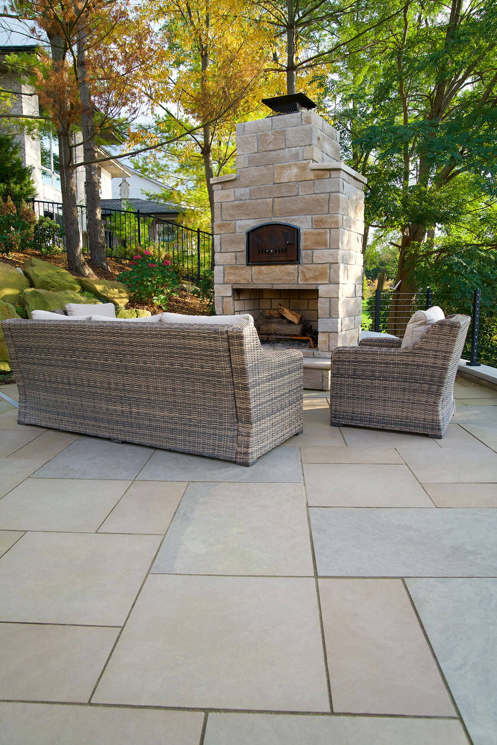 stone-accents-gallery-polycor-hardscapes
