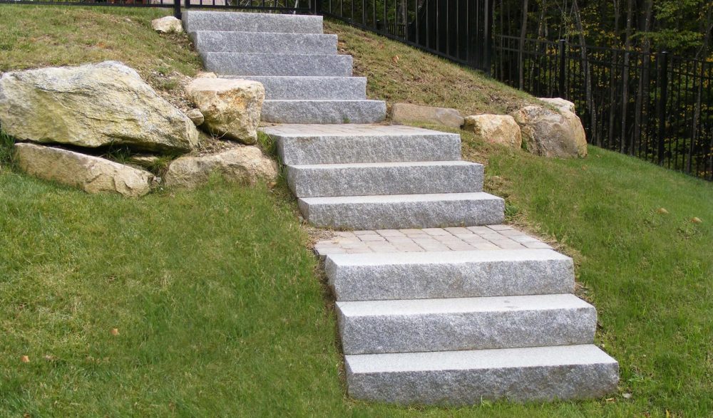 steps-201812-woodbury-gray-granite-1-e1519305238563