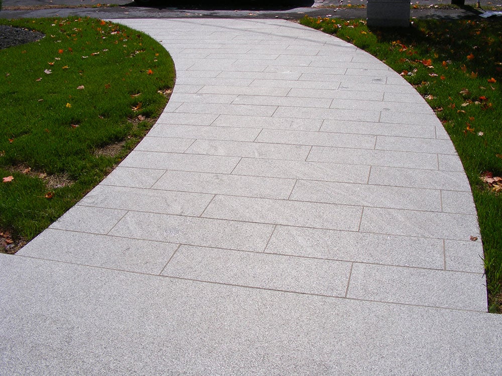 walkways-3-woodbury-gray-granite-swenson