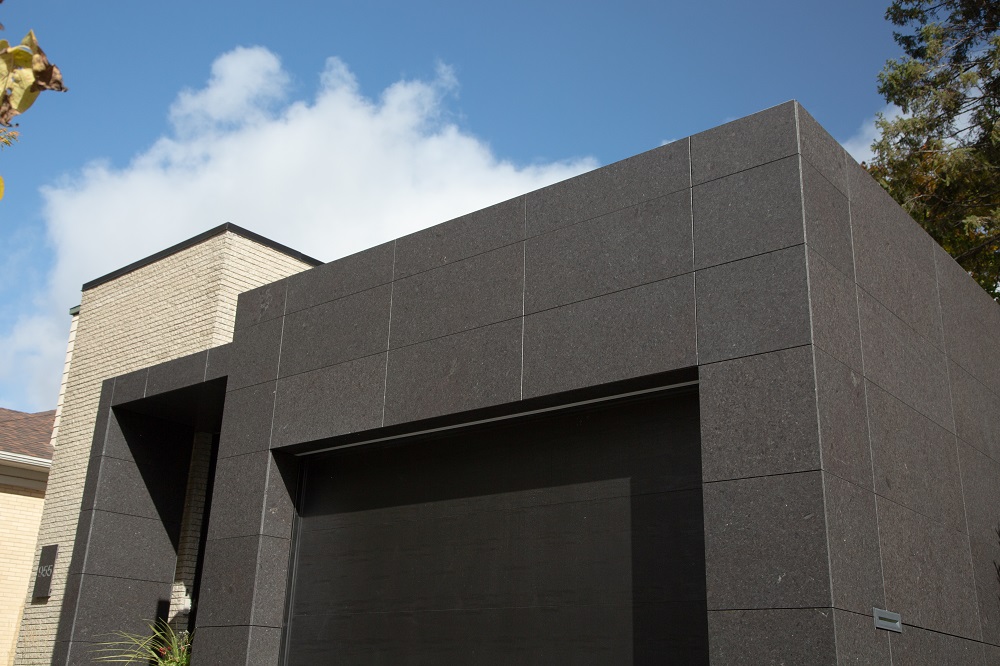 Polycor Regis Cote's House - Quebec, QC - Kodiak Brown granite (15)