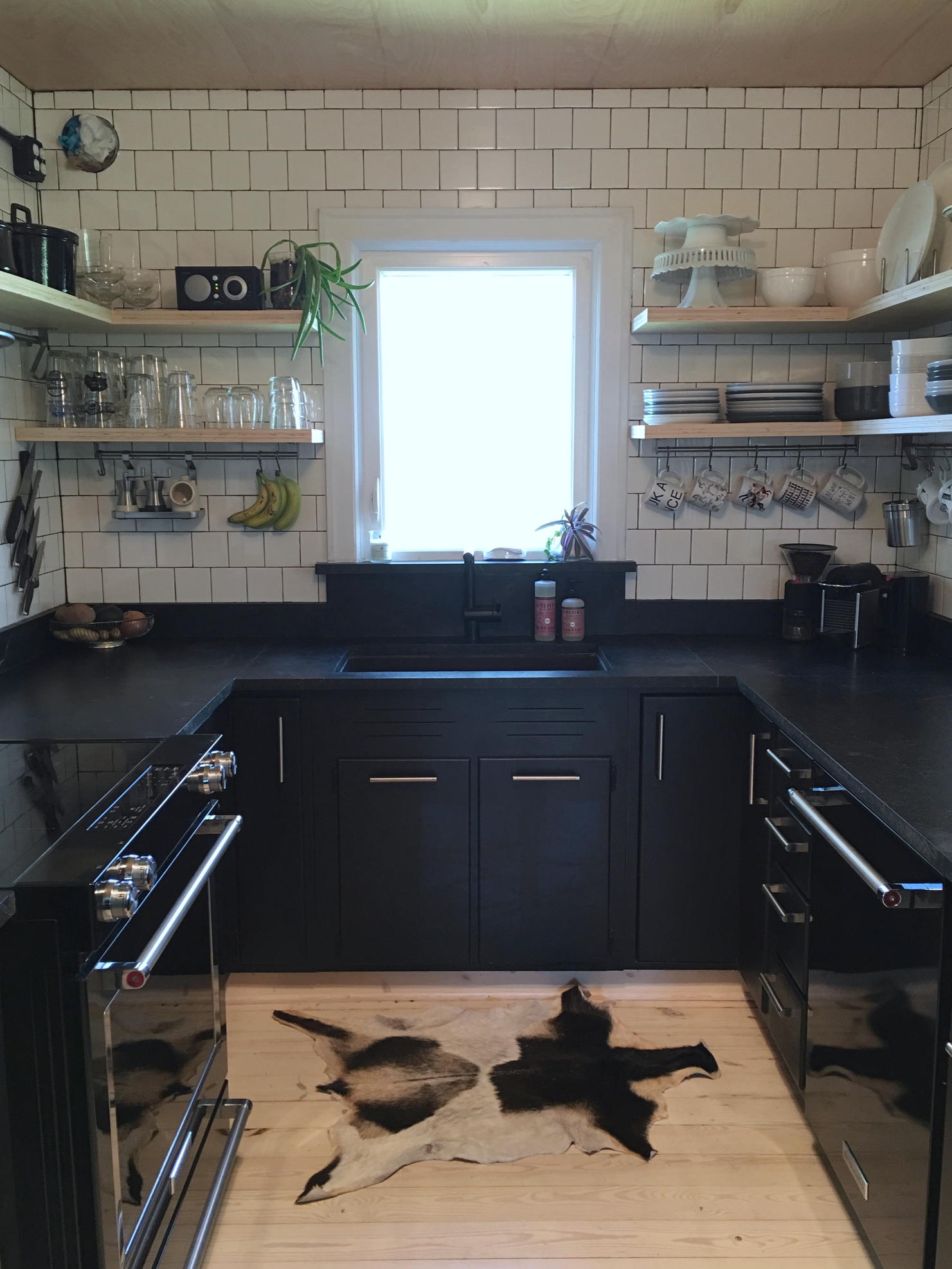 Diy Soapstone Counters Yes They Did See The Kitchen